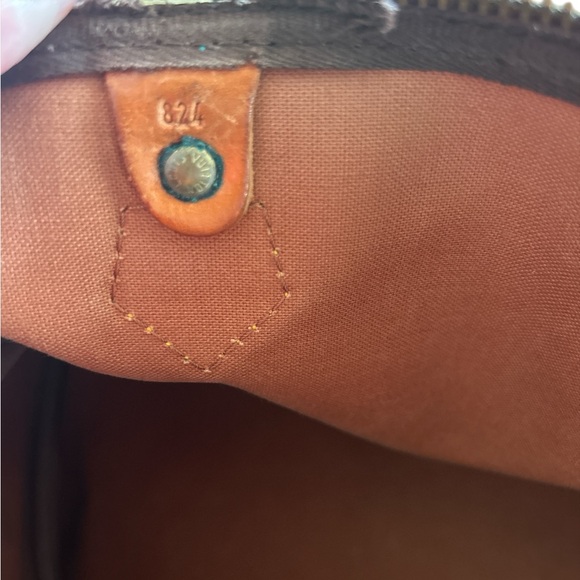Louis Vuitton Monogram Canvas Speedy 35 Bag - Picture 9 of 10
